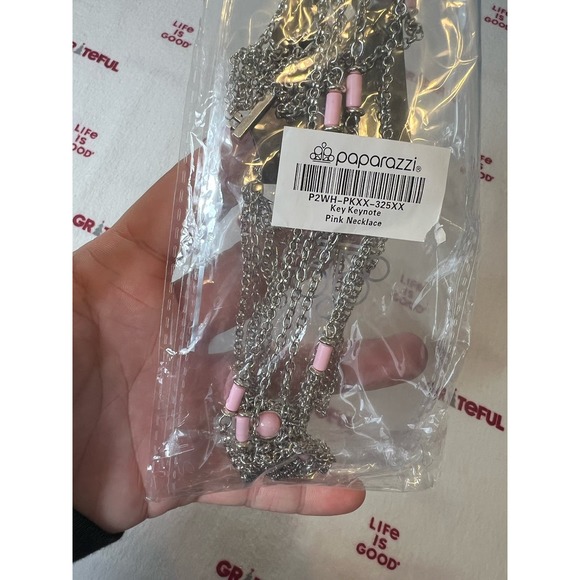 NWT Paparazzi Key Keynote Pink and silver Necklace - Picture 5 of 5